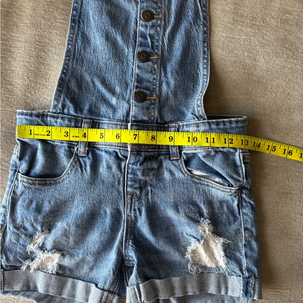 Cat & Jack Girls Denim Overall Shorts Distressed Jean Shortalls Size M 7/8 - Picture 8 of 9